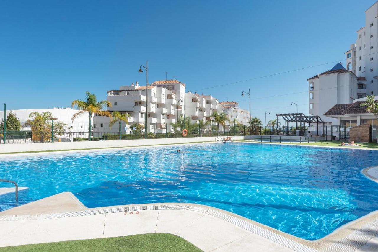 Escape To Estepona Ngoại thất bức ảnh