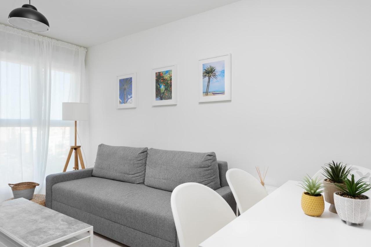 Escape To Estepona Ngoại thất bức ảnh