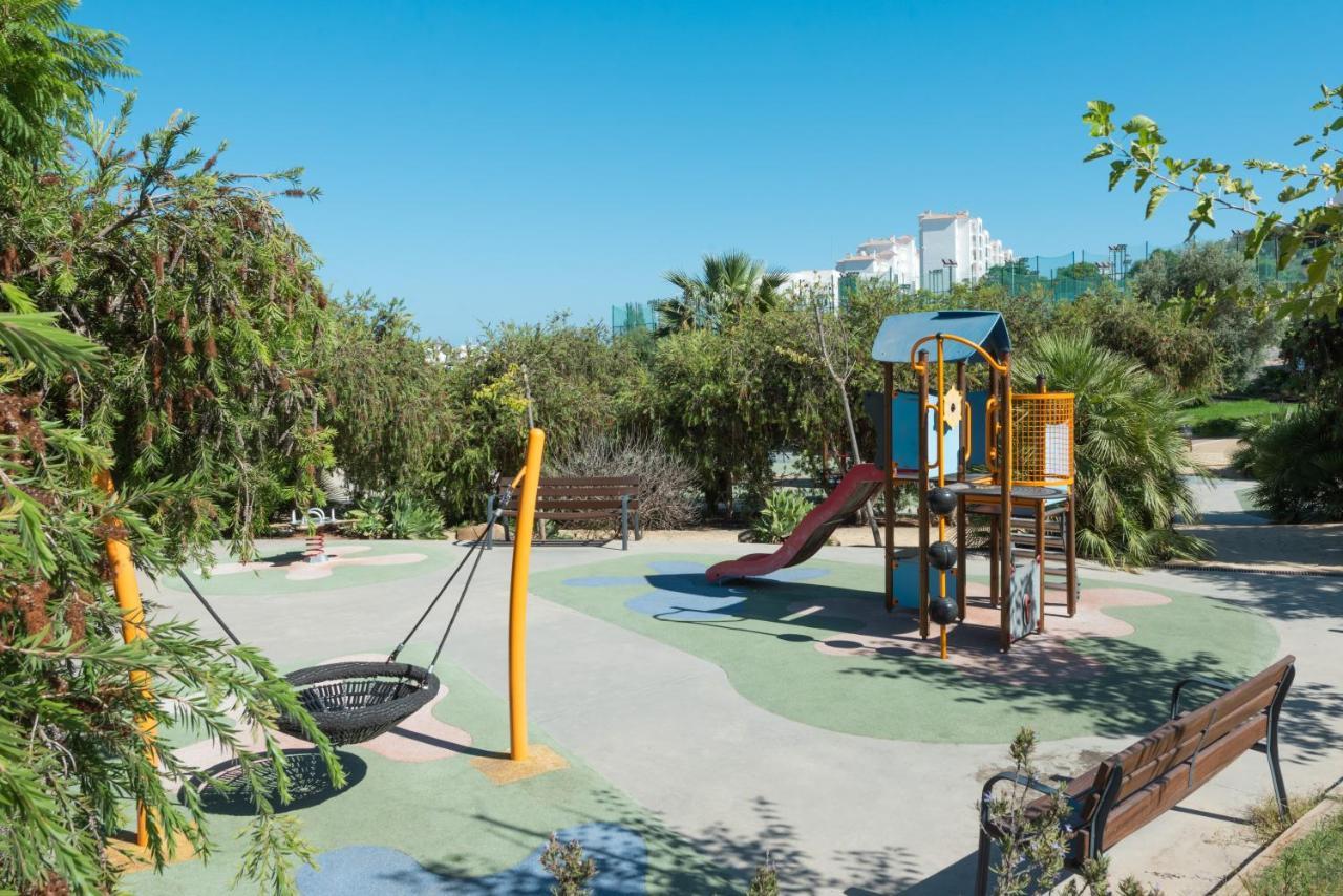Escape To Estepona Ngoại thất bức ảnh