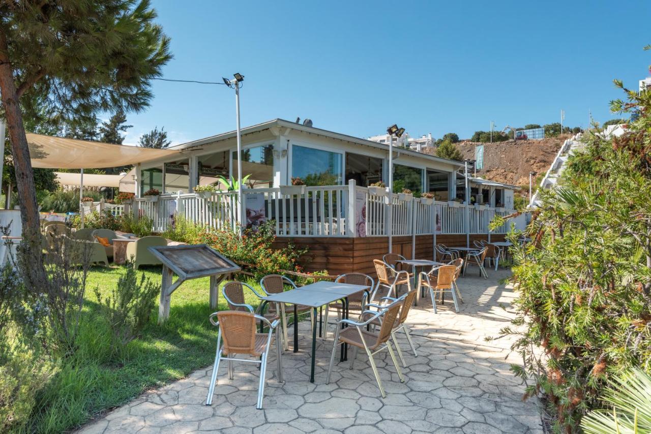 Escape To Estepona Ngoại thất bức ảnh