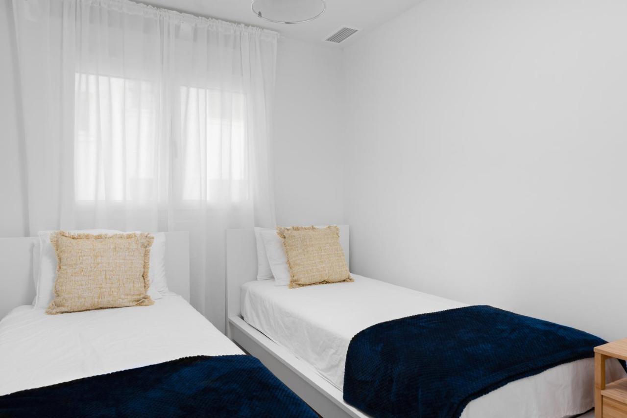Escape To Estepona Ngoại thất bức ảnh