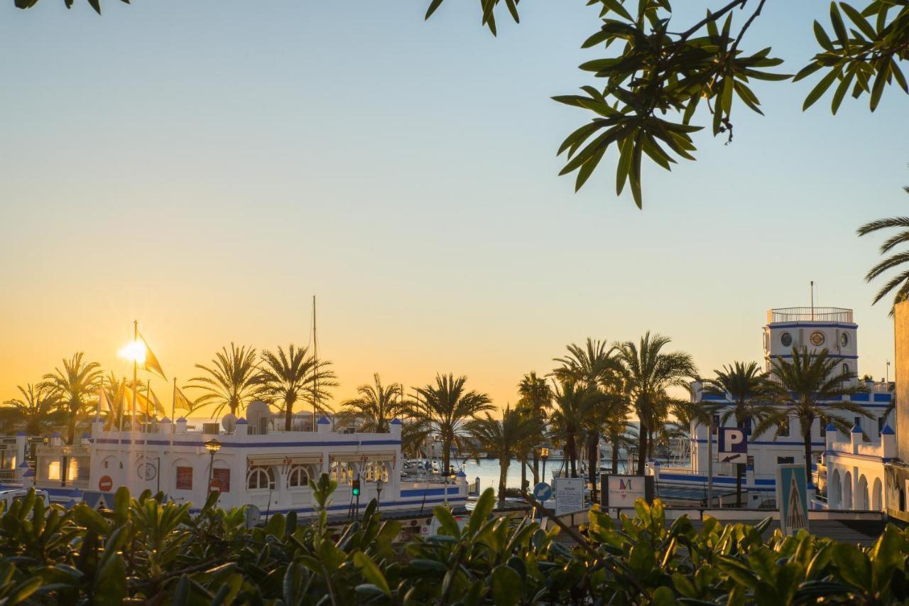 Escape To Estepona Ngoại thất bức ảnh